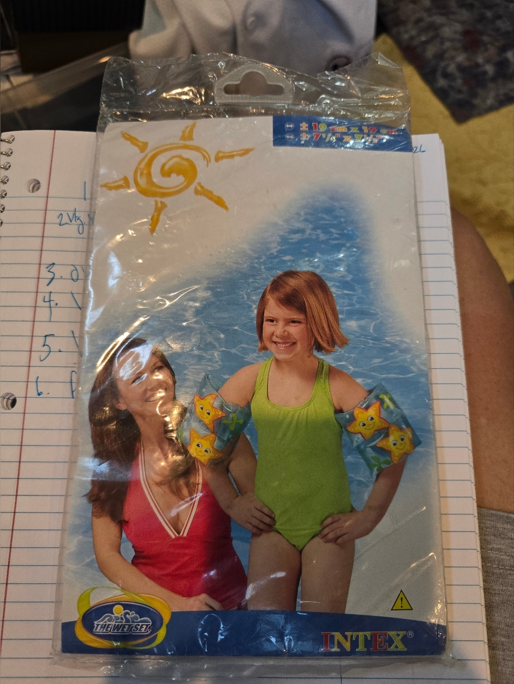 Vtg. 2006 INTEX Kids Swim Arm Floaties - Yellow Starfish Print RARE!